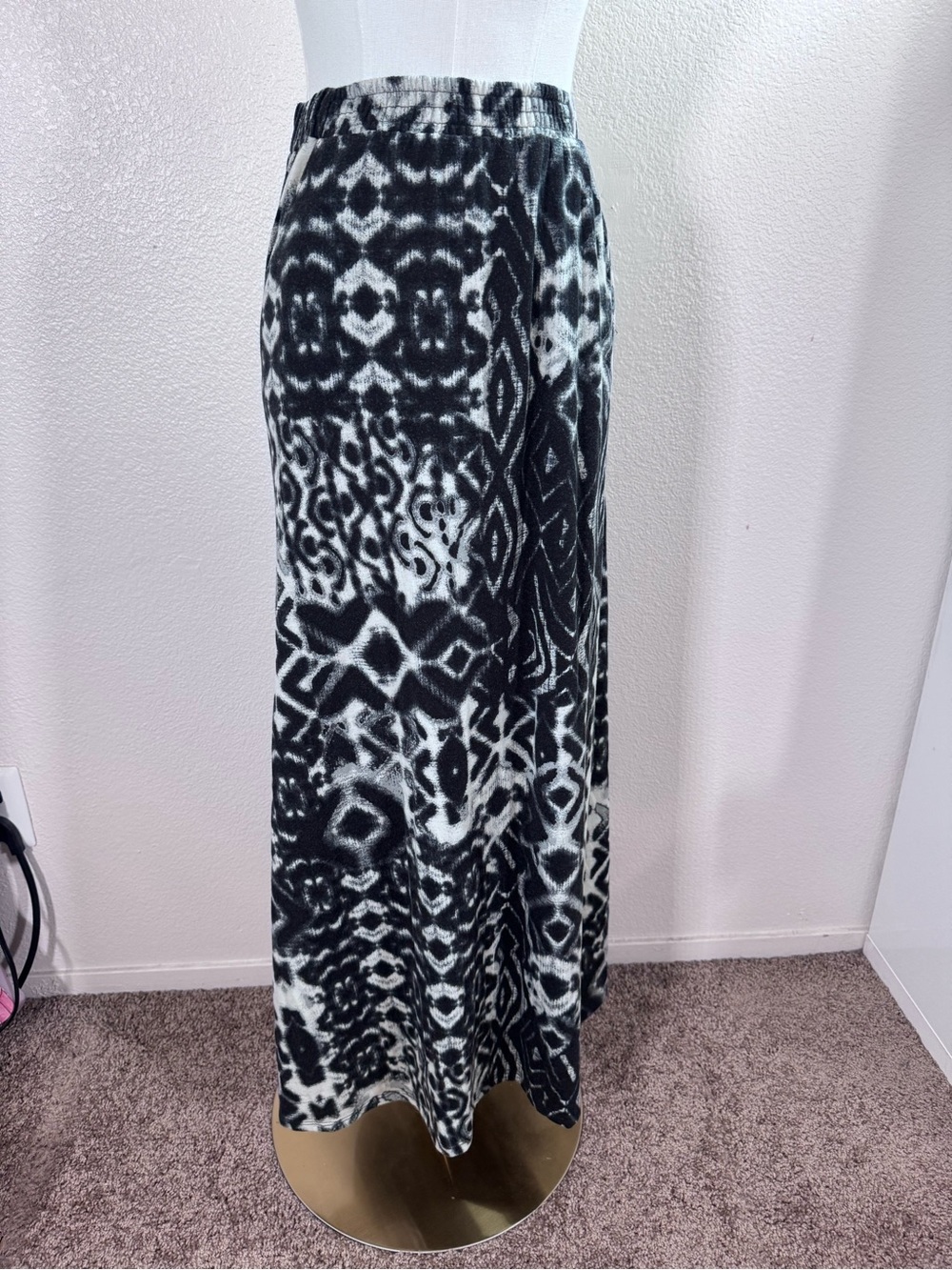 Lily Rose Black and White Patterned Maxi Skirt